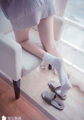 我脱了女学生的小内内视频_剧情片天堂在线